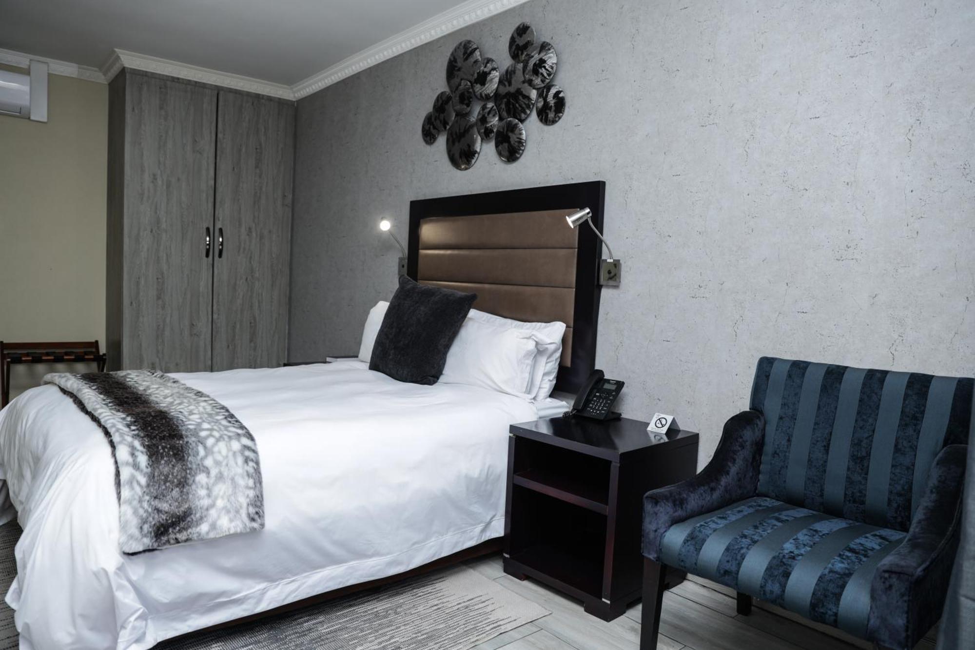 Q'S Boutique Stay Standerton Zewnętrze zdjęcie