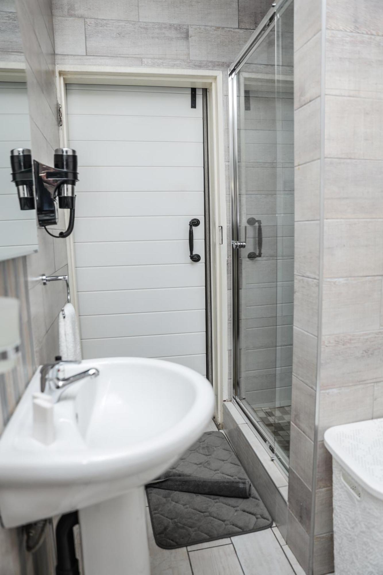 Q'S Boutique Stay Standerton Zewnętrze zdjęcie